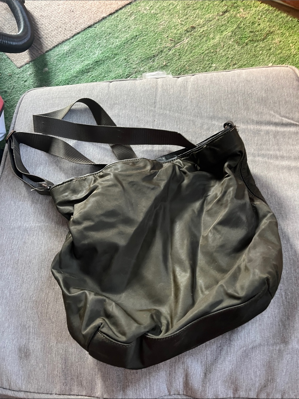 lululemon athletica Black Crossbody Bag - Picture 2 of 3
